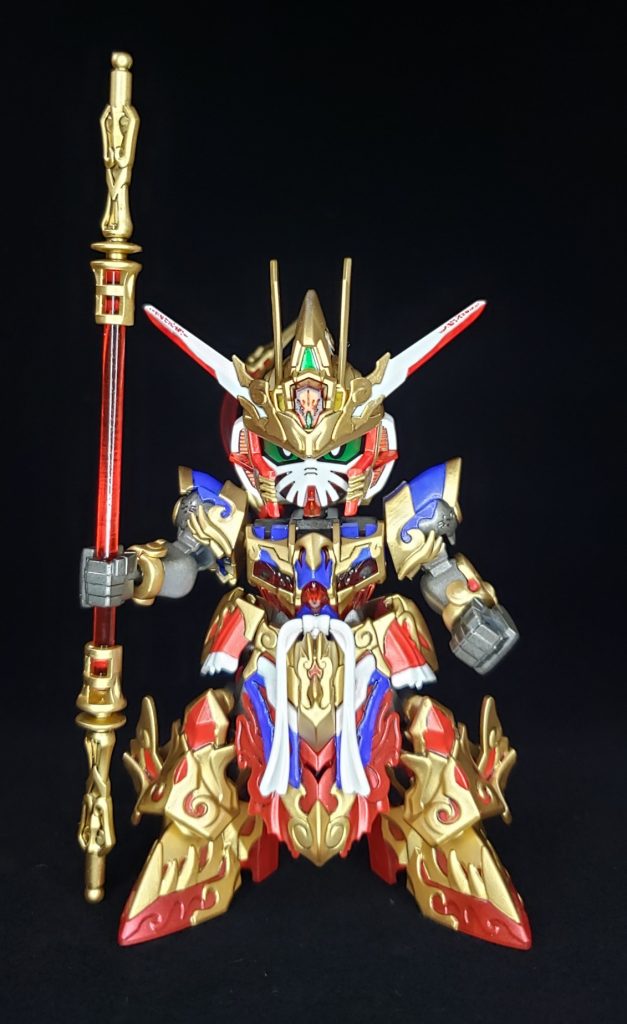 シールは目のみ、あとはエアブラシと筆塗りにて作業