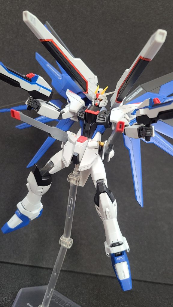 最後はお決まりのハイマットフルバーストバラエーナプラズマ収束ビーム砲・高エネルギービームライフル・クスィフィアスレール砲3による一斉射撃