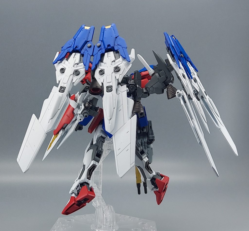 30MMのジョイントを使用しているので、劇中の様に展開が可能です