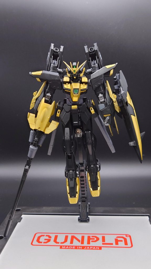 ウイングガンダムは武装が少ないので、フリーダムとミキシングし武装を追加。