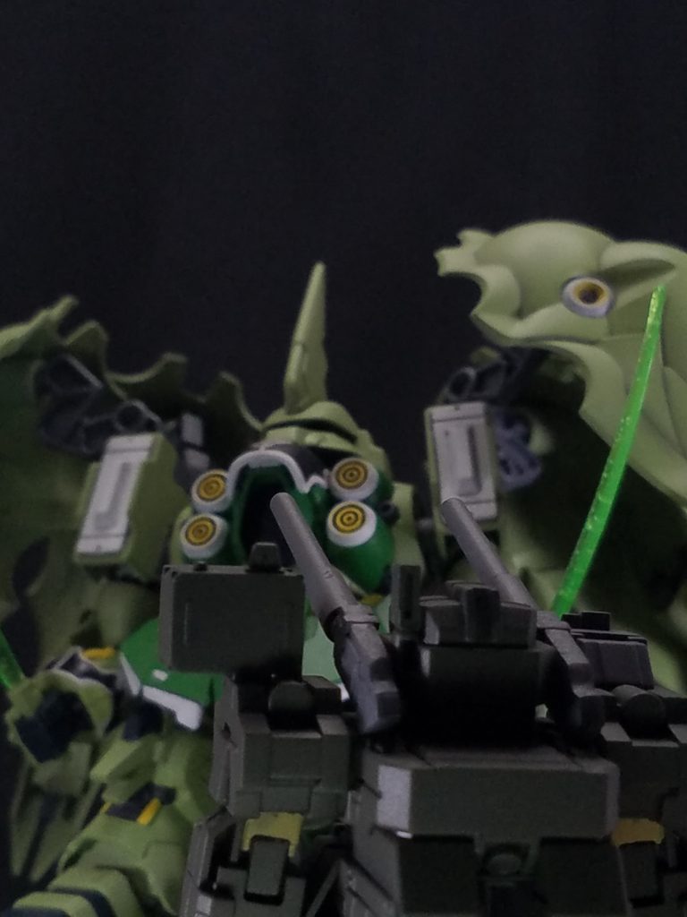 クシャトリヤと対峙。