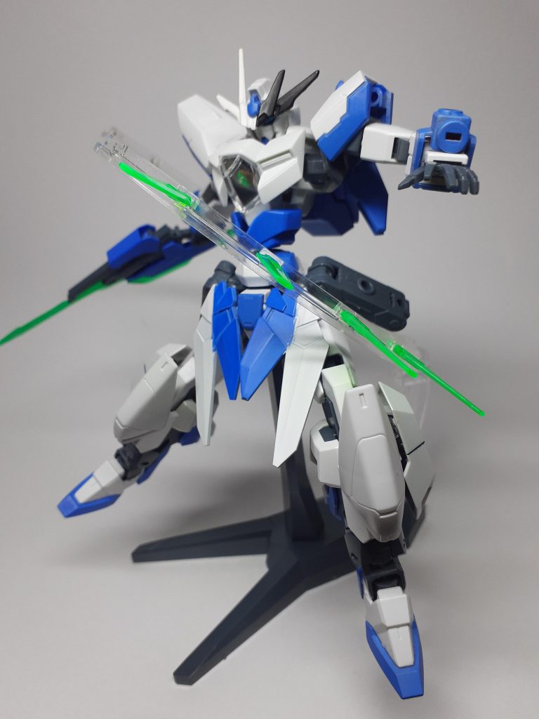 Cファンネル4基のみ搭載、多すぎると操作が複雑化するのを危惧した結果らしい以下、ポージング等