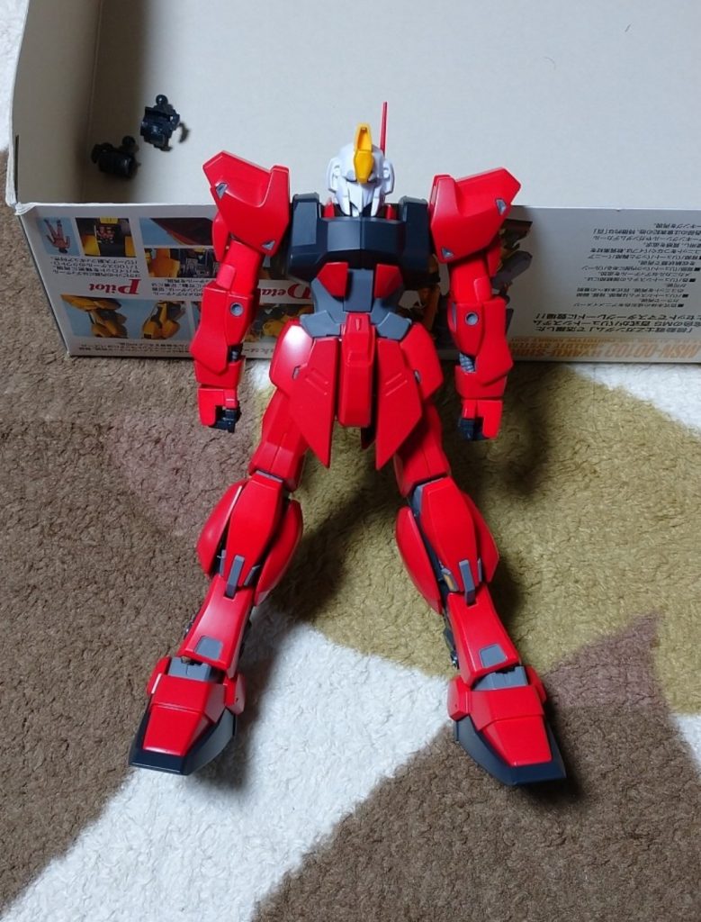 頭部差し替えて終わりにするつもりでしたが、スリッパの幅が気になり始めました。