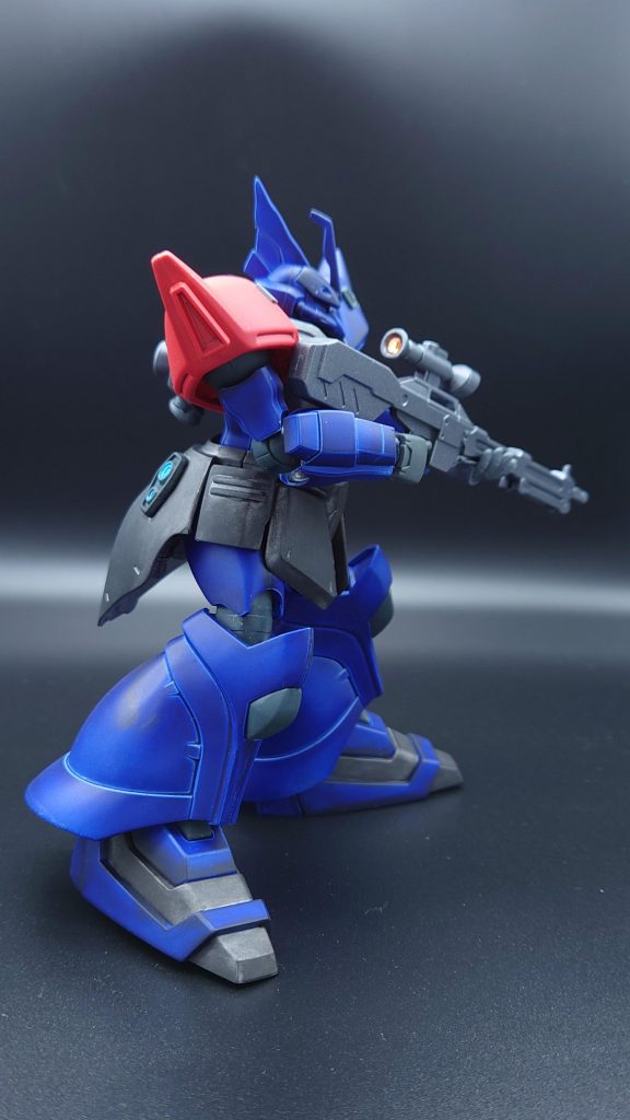 ビームマシンガンのスコープレンズはSeriaで購入したクリスタルデコレーションシールを使用しています。