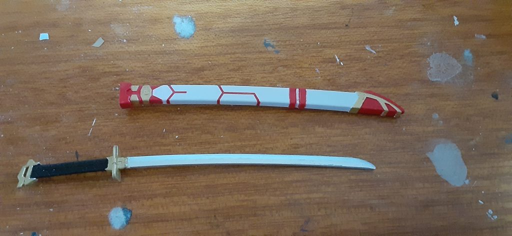 ガーベラストレートはメッキを剥がして刃の部分をシャープ化、塗装してます。鞘の塗り分けが大変でしたw柄は個人的好みの色合いにしてます。