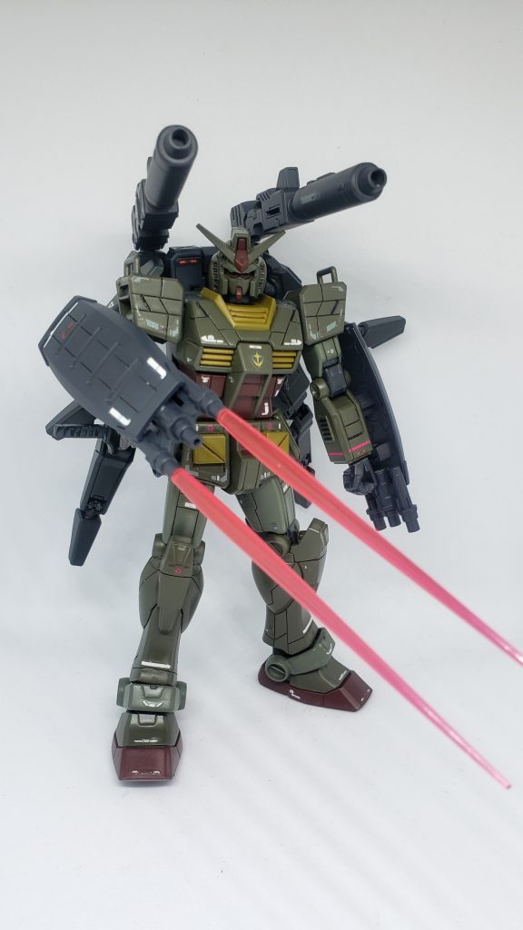 RX-78-2 ガンダム局地戦闘型–3枚目/制作者：黒猫