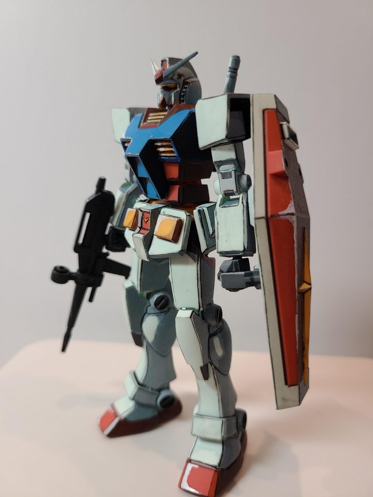 大河原氏の設定画をベースに塗装をしていったのですが、後のZ時代みたいにヌメヌメしてないんですよね。ハイライトをアニメっぽく入れてます。