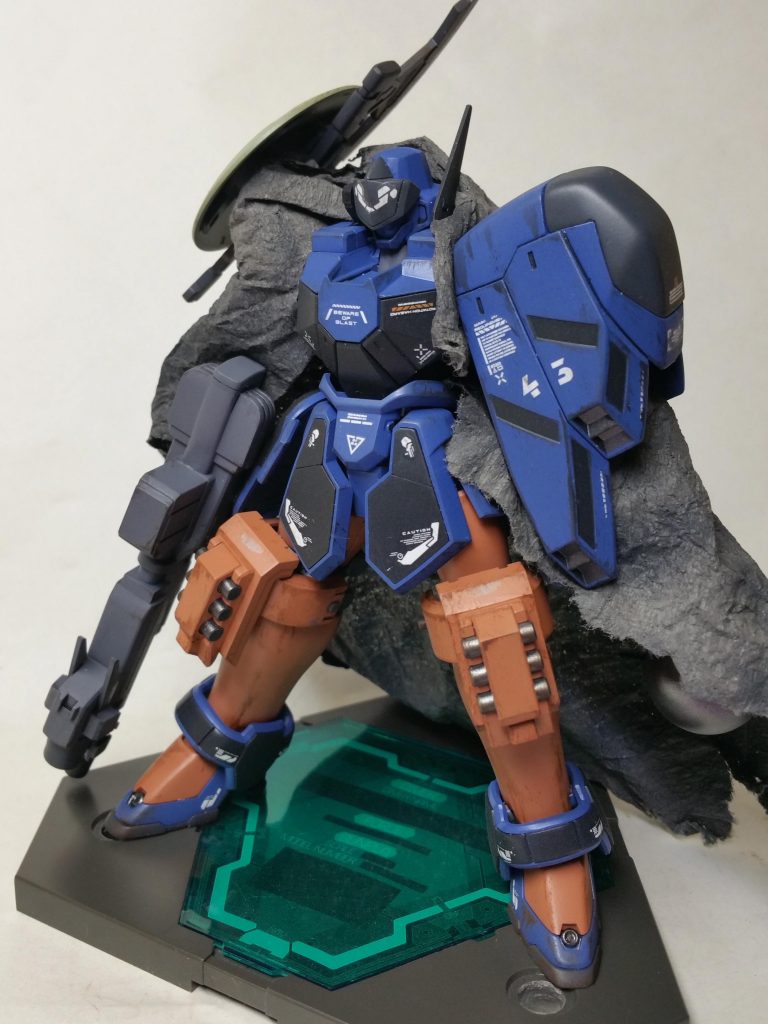 プレバンのラシード専用マグアナックを組んだ際にアブドル機のパーツが余ってしまったので一般マグアナックとリーオーNPDと組み合わせてみました。