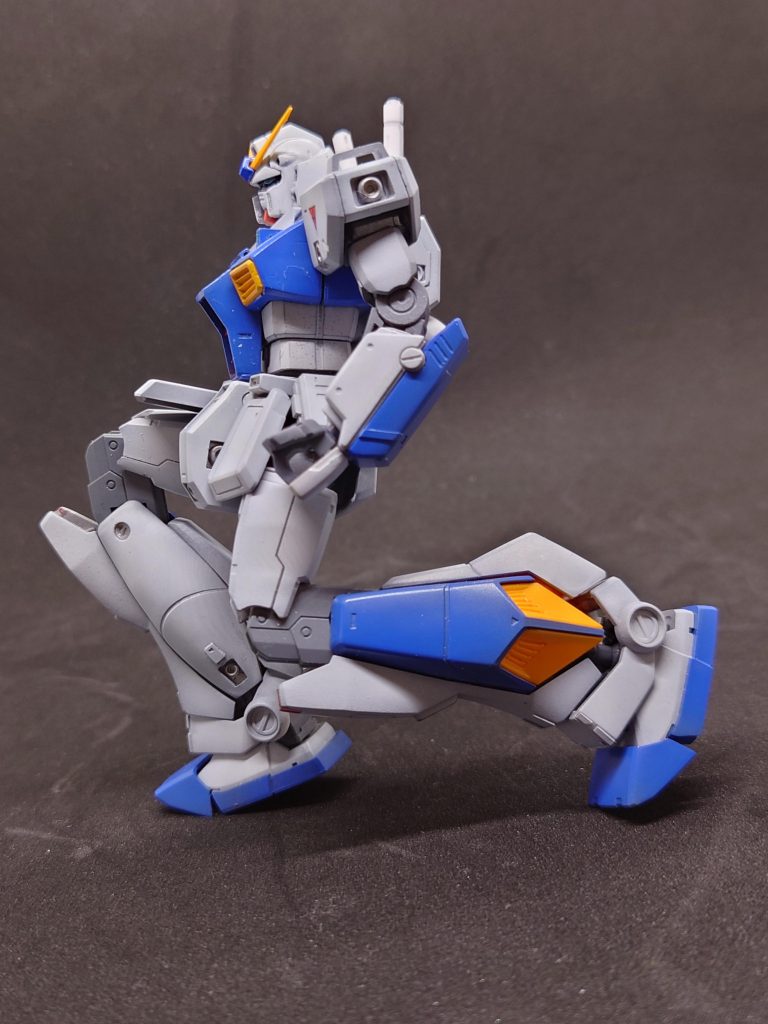 恒例（？）のトミー・ジョン手術。今回は肘だけでなく膝関節も移植！縦膝っぽいポーズも取れちゃいます。…これもホントはもう少しイケるんですけどスレが怖くて…（汗）まあ、これだけ動けば大抵のポーズは取れます。