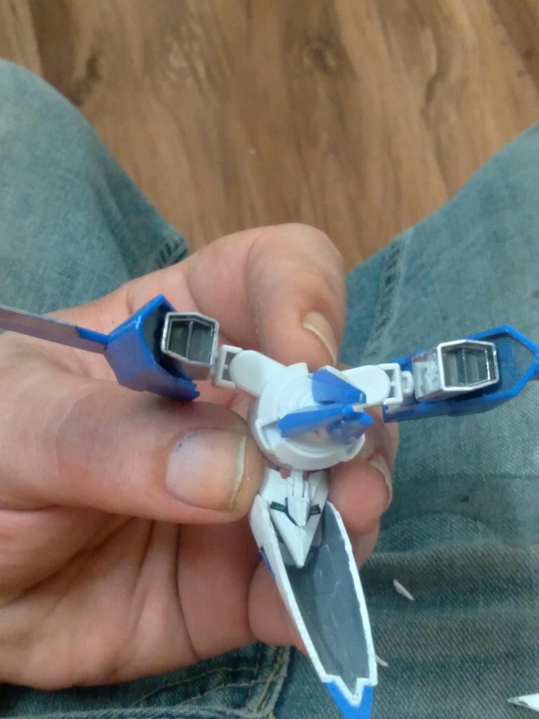 Adding these pieces to give the part more bulk. I'm going to add some thrusters inside there as well