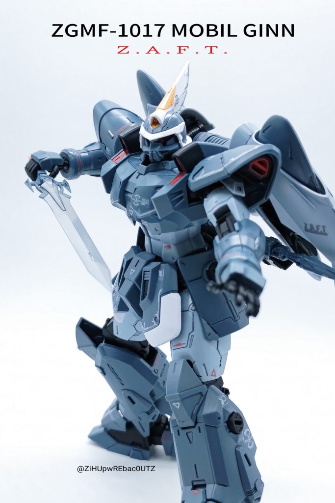 関節は良くも悪くも固めなので、ポージングが少し難儀