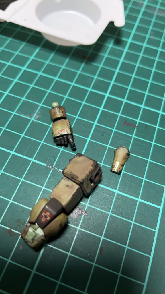 チッピング初挑戦で、友達に「ここのチッピングカッコ良くない！？」って送った時の写真です。YouTube等でいろんな人の作品見てると、まだまだ修行不足ですがこの時は大満足でした。