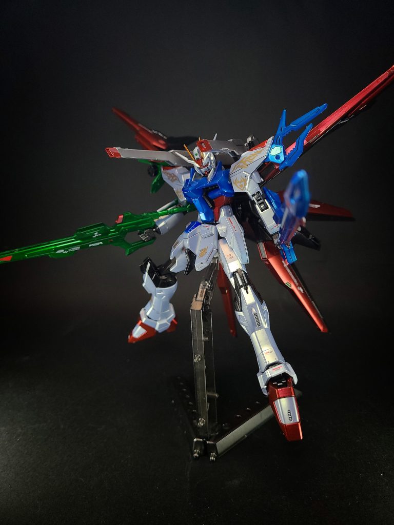 従来型よりも小型だが、威力は向上している。