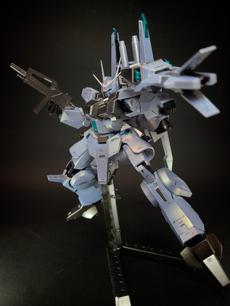 一部機体はアナハイムのサイコミュシステム開発に貢献した後、アナハイム関連企業経由で地球連邦軍からビスト財団へと引き渡された。