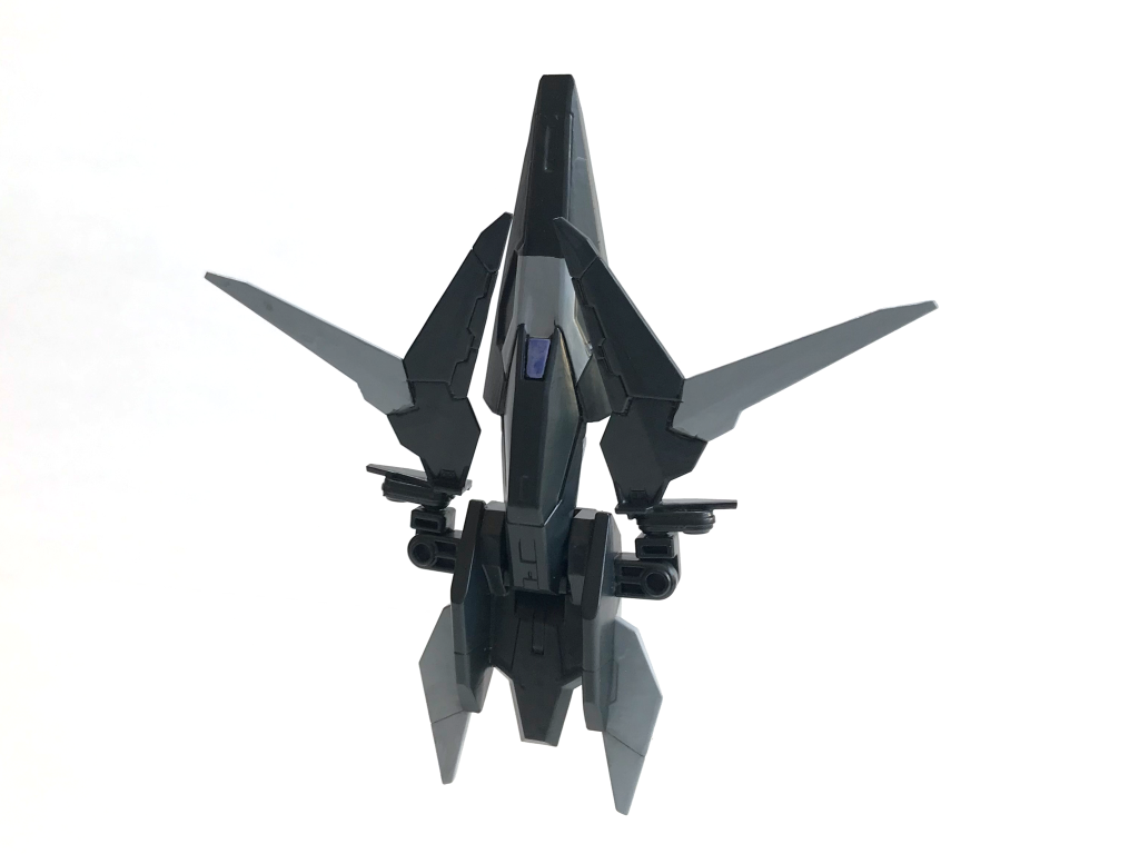 アルスコアディフェンサー(シールドモード)追加した可動軸のおかげでコピー元とのシルエットに大きく差をつけられてます。