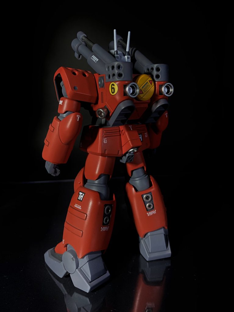 バックショット。ランドセルの丸モールドを全部開口したぐらい。スラスター系はいつものようにギンギラ仕様ですw