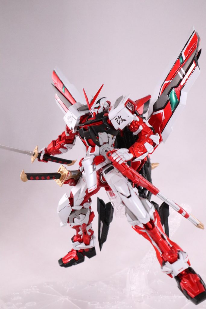 ブイフォーム。メタルビルドやPGといった後発のデザインを取り入れてタクティカルアームズを改修してます。