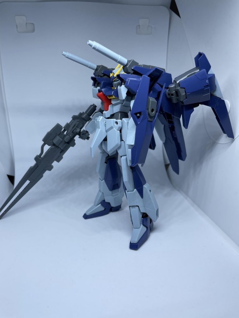 ライトニングを素組みしてたら、「リ・ガズィかと思ってたけど、どっちかっていうと、カスタムの方に近いかな?」って感じたのが、作成のきっかけでした。