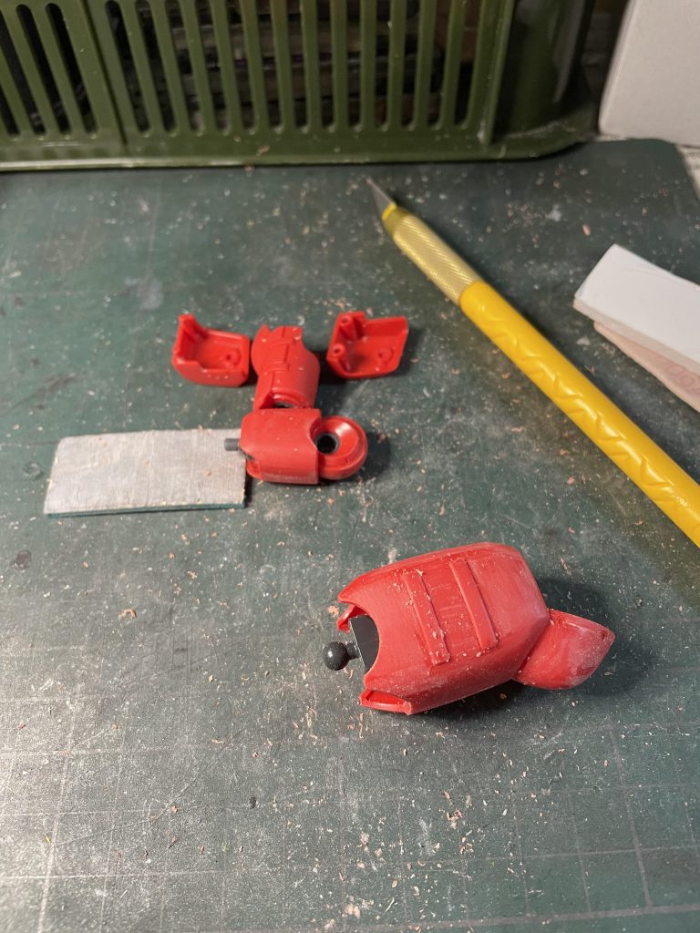 各パーツをヤスリ、カンナ掛けで表面出し