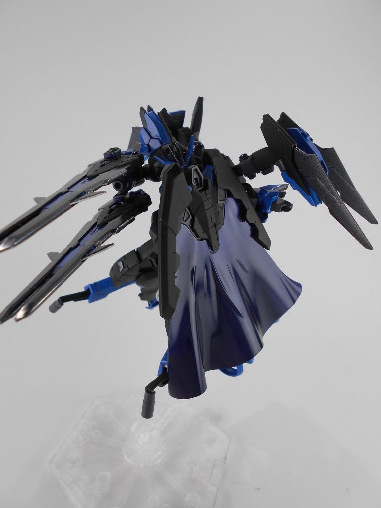 「シャンオー」は腕部にも付けることが可能で、突撃時の本体の防御に使用出来ます。