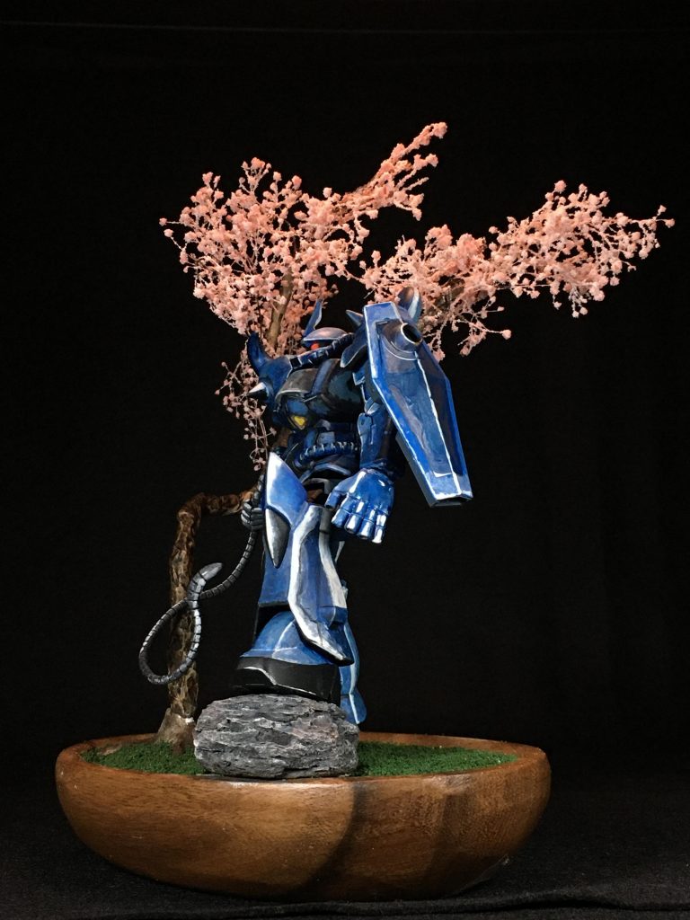 左まえから。遠山の金さんみたいになってますね。