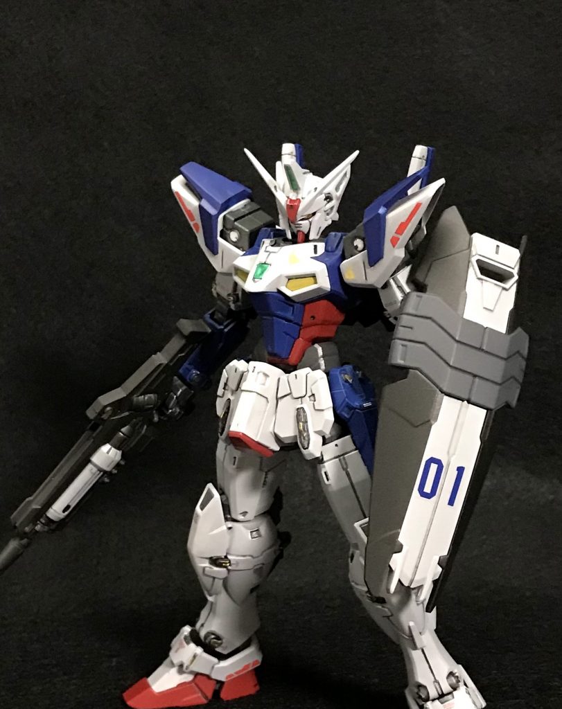 っとゆうワケで、ガンダムジェミナス01でした😊 2年ぶりに作りましたが、やはり追加武装があると換装したり出来て弄っていてとても楽しいものでした!また、過去の自分が作った物と見比べると作り方も随分と変わってるんだなぁと改めて実感出来たりもしたので、新しく作ってみて良かったと思います😊 ではでは、最後までご覧頂きありがとうございました☺️