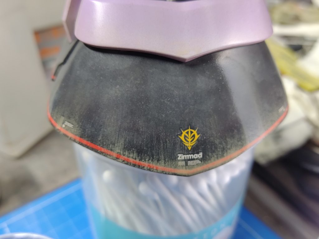 アルコール落としとヘアスプレー法の併用で、流れ落ちかけた埃汚れの追加。