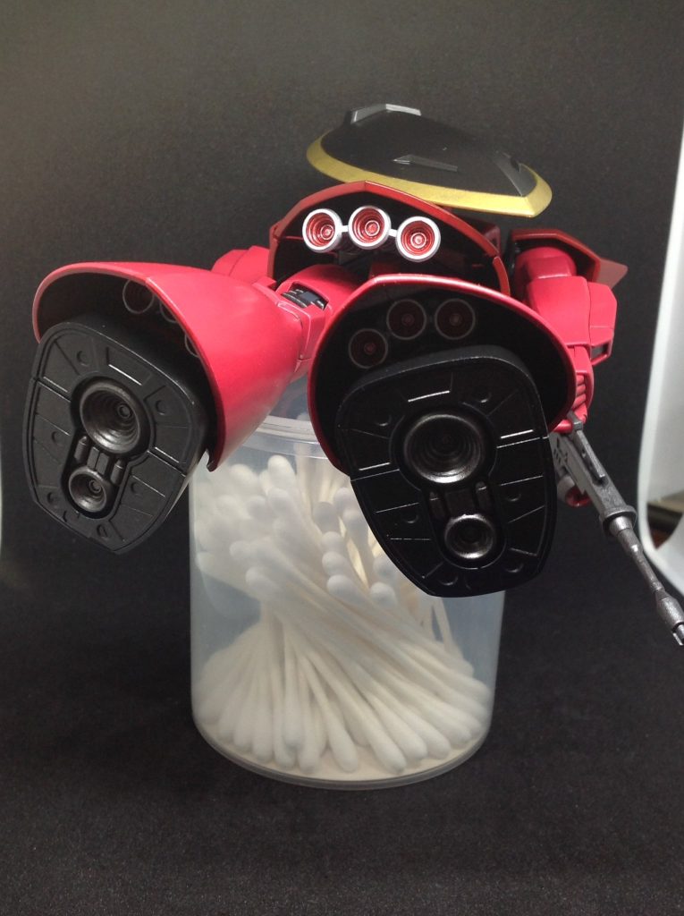 足裏、装甲裏などの見えない部分も塗ってます。足裏は、黒鉄と噴射口に焼鉄+カッパー(少量)装甲裏は、そのまま焼鉄です。