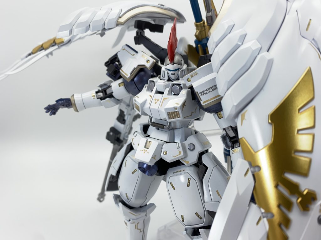 輝く羽根のエンブレムと黄金デカールの輝きがお気に入り