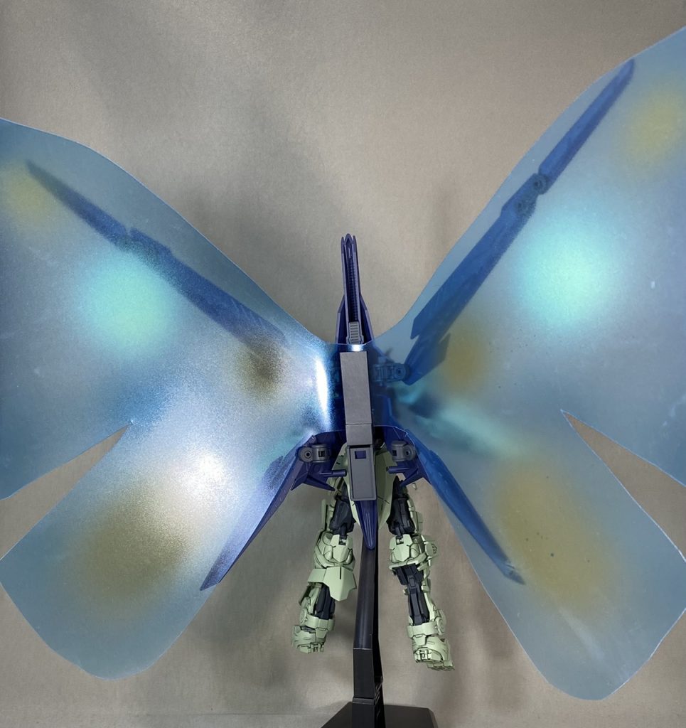 月光蝶風パーツは透明プラ板から作りました