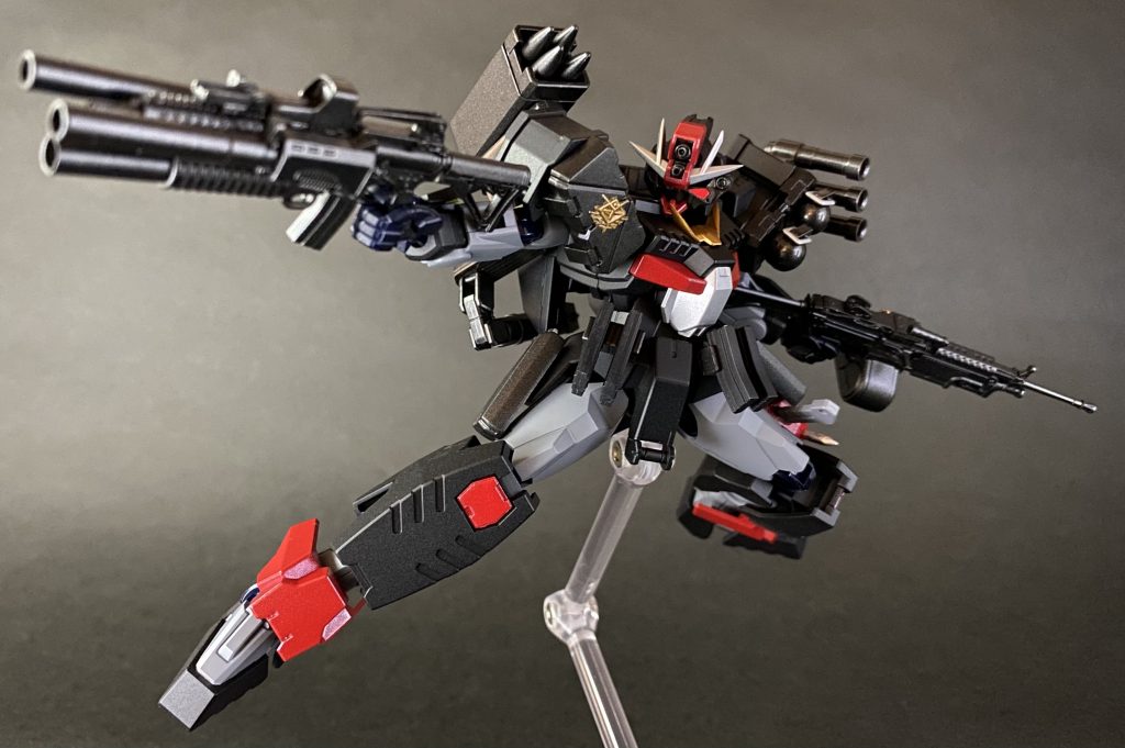 コマンドは絶対にヤラないであろう「種撃ちポーズ」。コレをヤッちゃうと、何でもカッコよく見えるから困る(>_<。)