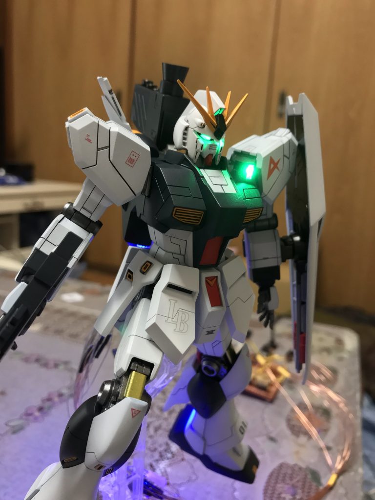 νガンダム–5枚目/制作者：@Torrohirro