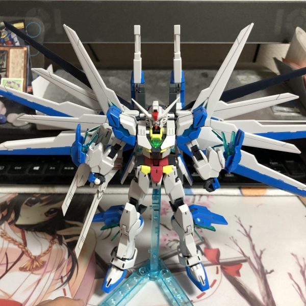 コアガンダム　with ヘリオスアーマー