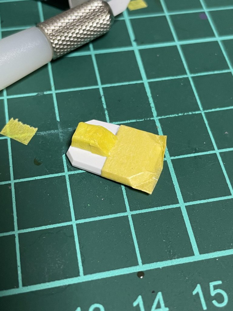 灰色はニュートラルグレイ、ボディはガンダムブルーを吹きかけました。