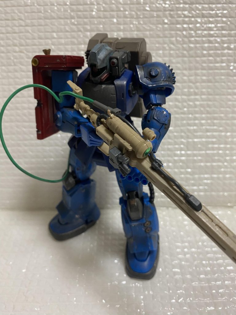 ウェザリングは主に銀やフラットブラックで汚しました