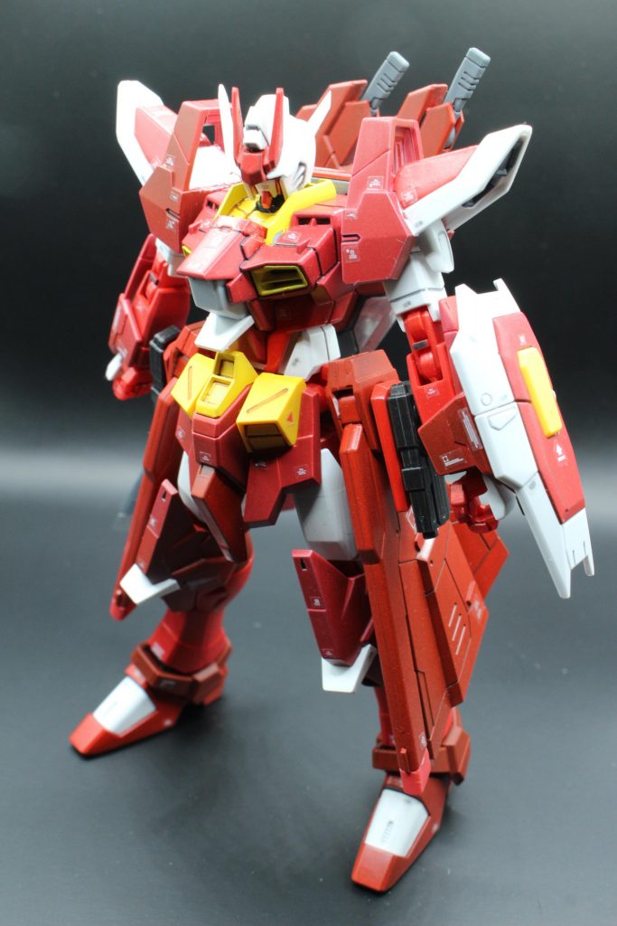 以前作成されたイメイジング・ストライクフリーダムの派生機で、レッドウォーリアを倒すためにカラーリングもレッドウォーリアに合わせたものになっています。