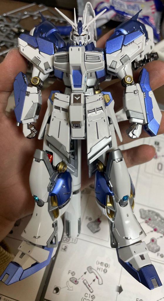 RG Hi-νガンダム–2枚目/制作者：ν