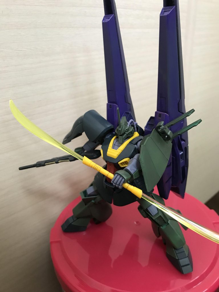 ASEM君のトラウマ、ビーム薙刀brightさんの網とたつこさんの薙刀をぶっ刺されて、アルトロンを戦闘不能に追い込まれた。そんな時が僕にもありました詳しくはbrightさんの「クソウザ拘束派生からの薙刀速達便」の二試合目をご覧ください(無許可の宣伝。自虐ネタ)