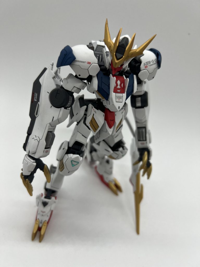 ROBOT魂のようないけてるポージングができなくて悲しいですが、元々ルプスレクスのデザインが洗練されているので、棒立ちでも全然カッコよくて満足しました！