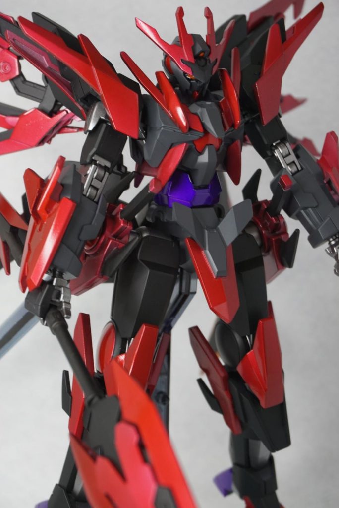 本当はメイン写真も腰のブレイドありの状態で投稿したかったのですが、その状態で良い写真が全く撮れなかったので諦めました。