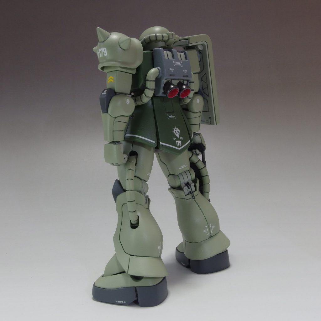 HGでスパイクアーマーの合わせ目けしから解放されたのは画期的ですね。