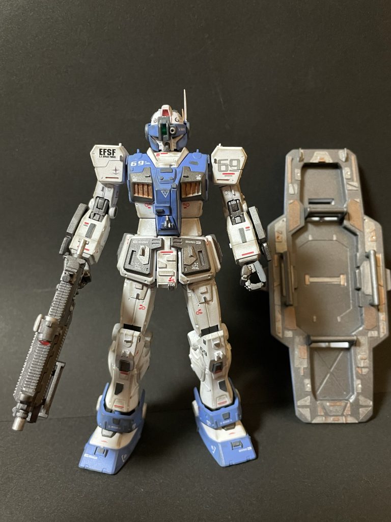 盾裏も穴を埋めてディティールアップしています…。が、気づいたら盾裏の弾倉も消し去っていました……。次回は気をつけます…_(:3」z)_ 