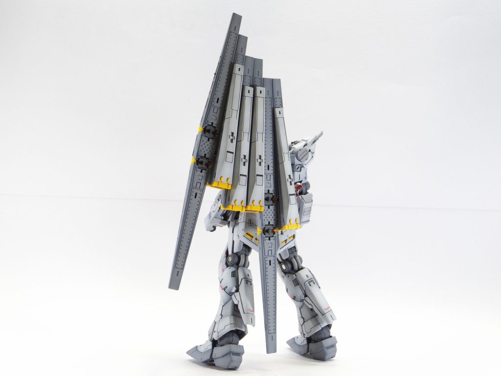 RG νガンダム–4枚目/制作者：guplafactory