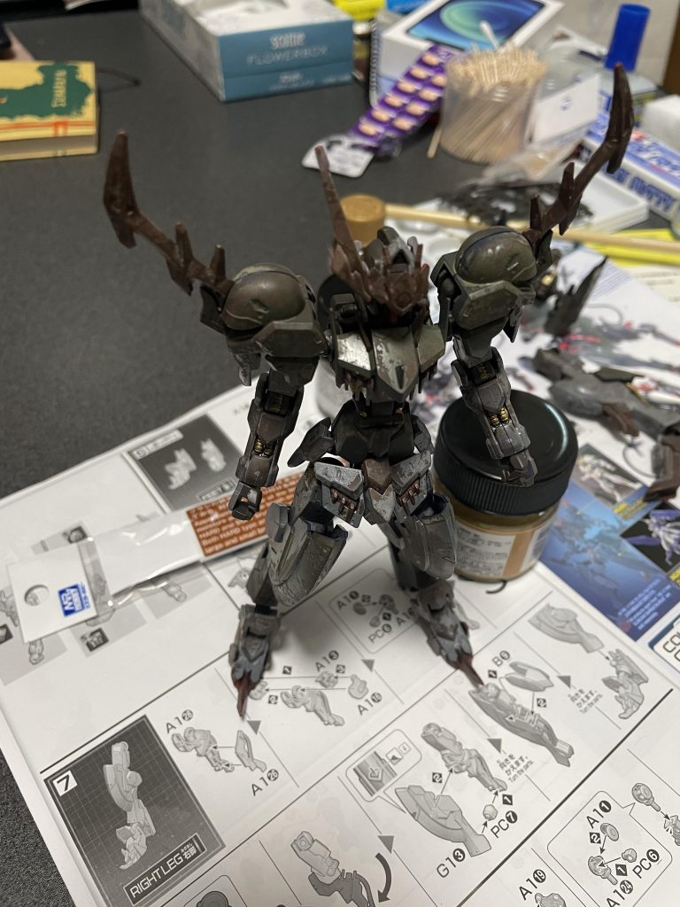 今回はつなぎ目消しもやすりがけもモールド堀りもしてない分すごい速さで仕上がりました(^_^;)1週間かからずできたのは、自分史上最速でした。