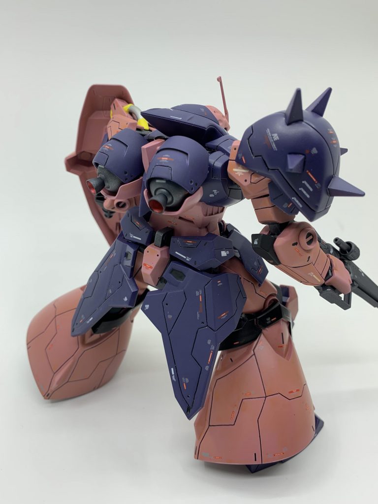 クリアにクリアイエロー少しだけ混ぜて吹いてみたけどいい感じで渋くなった^ ^伝わりにくいかな、、、色々とまだまだ下手くそですが今回は、まぁよしとしよう、、ウンウンさぁバーガハリ作ろうと