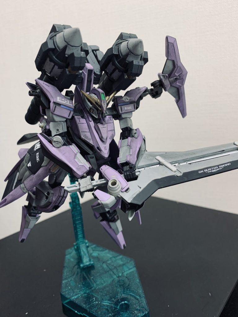 GNバスターソード装備。元キットのそのままです。