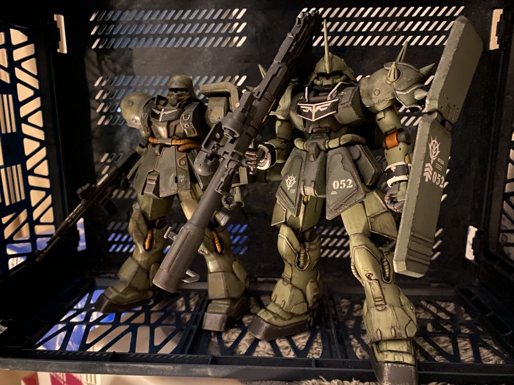 量産型ギラズールと並べると、指揮官機っぽく見えると思います😅