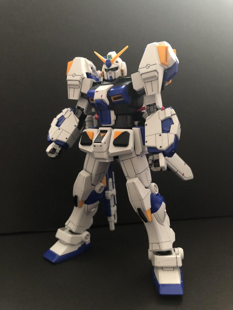 部分塗装、スジボリ少々行なっています。難しい事はしてませんが丁寧を心がけてます。