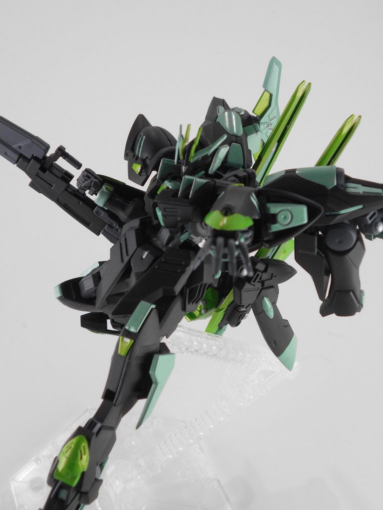 シールドバルカン・「レウキマ」。グレモリーのシールドを腕の側面に移植し、バルカン口を追加しました。「レウキマ」はギリシャ語で「霊菌」のアナグラムです。