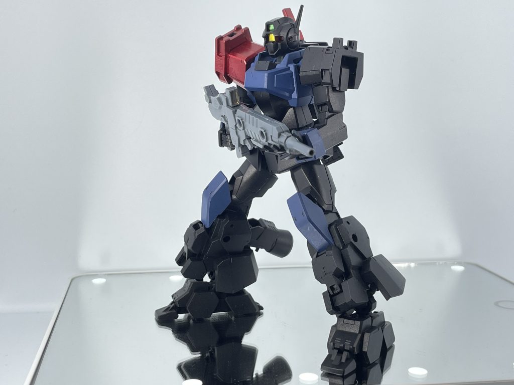 脚部を大型化バーニアを備えた高機動仕様ターンピックが無いな